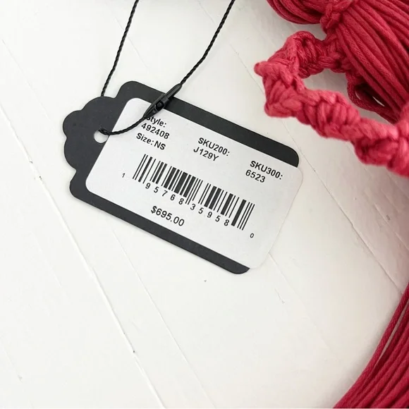 Porte-clés Alexander McQueen Corn Dolly – Charm Clé Rouge – Neuf Avec étiquettes – Collection Charmed